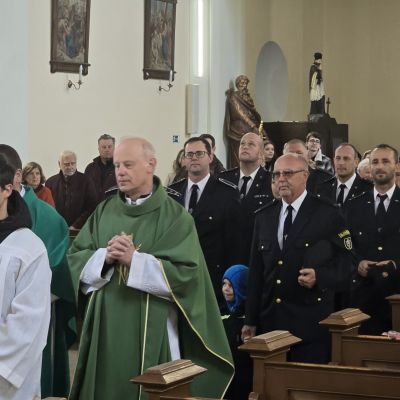 Sv. OMŠA A POĎAKOVANIE PÁNU BOHU ZA OCHRANU PRED POVODŇOU A ZA BOŽIE POŽEHNANIE PRE VŠETKÝCH, KTORÍ SA O TO PRIČINILI  Obrázok 62